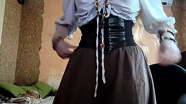 Snapshot of KateVibe_01 chatting on May 5, 10:40 pm KateVibe 01 online show from May 5, 10:40 pm