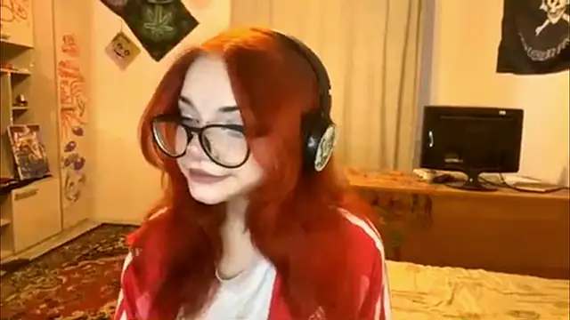 Snapshot of RedHeadCat chatting on May 11, 4:48 pm RedHeadCat online show from May 11, 4:48 pm