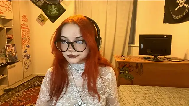 Snapshot of RedHeadCat chatting on May 12, 9:34 pm RedHeadCat online show from May 12, 9:34 pm
