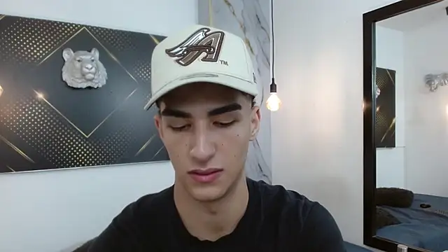 Snapshot of GoldenDesireX_ chatting on May 10, 7:30 pm GoldenDesireX online show from May 10, 7:30 pm