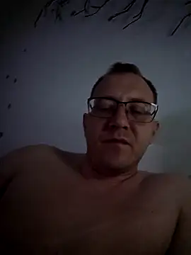 Snapshot of Adamus41 chatting on April 6, 8:43 pm Adamus41 online show from April 6, 8:43 pm