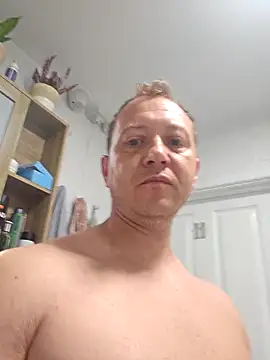 Snapshot of Adamus41 chatting on May 5, 3:47 am Adamus41 online show from May 5, 3:47 am