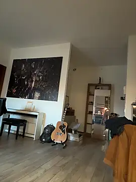 markjacobs98 online show from April 5, 5:32 pm