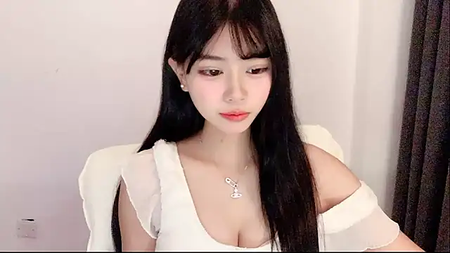 Snapshot of Kitteovo chatting on July 1, 11:56 am Kitteovo online show from July 1, 11:56 am