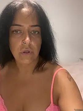 Snapshot of Katty_V chatting on June 1, 7:04 pm Katty V online show from June 1, 7:04 pm