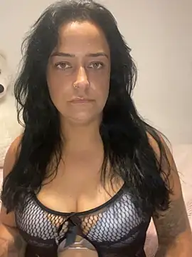 Snapshot of Katty_V chatting on June 9, 8:42 pm Katty V online show from June 9, 8:42 pm
