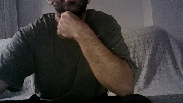 Snapshot of pedro_power chatting on April 6, 6:20 pm pedro power online show from April 6, 6:20 pm