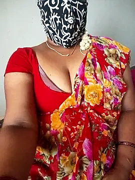 Snapshot of lovely-telugu chatting on June 14, 4:58 am lovely-telugu online show from June 14, 4:58 am