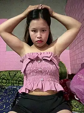 Hini cute online show from April 11, 6:29 am