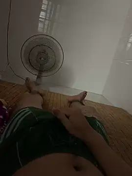 tanluc144444 online show from April 11, 2:54 pm