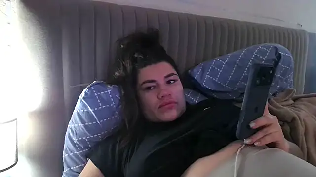 Snapshot of miss_preggie chatting on May 1, 5:06 pm miss preggie online show from May 1, 5:06 pm