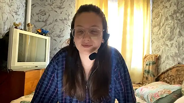 RosaliaHonohan online show from April 8, 5:18 am