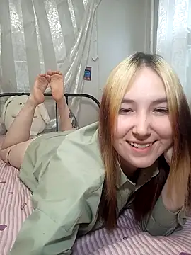 EmyJess online show from April 20, 10:29 am