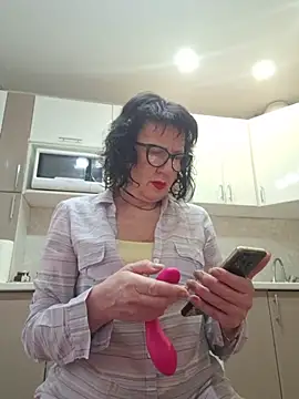 Snapshot of LaliaMia chatting on February 7, 4:16 am LaliaMia online show from February 7, 4:16 am