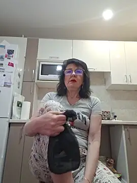 Snapshot of LaliaMia chatting on February 8, 4:49 am LaliaMia online show from February 8, 4:49 am