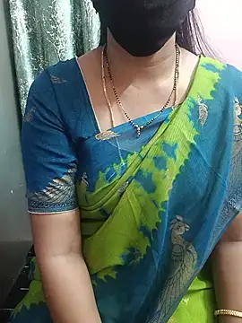 Snapshot of flora-jasmine-telugu chatting on July 6, 4:20 am flora-jasmine-telugu online show from July 6, 4:20 am