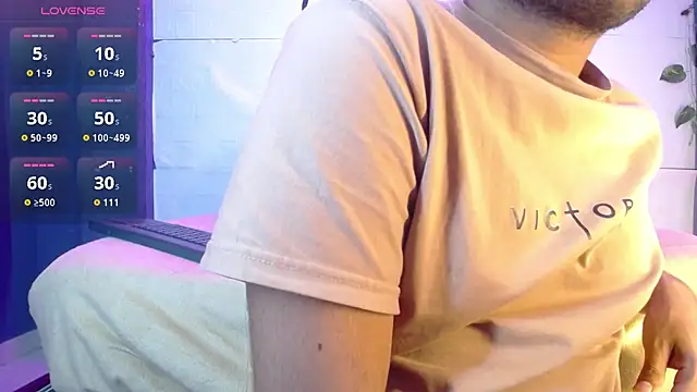 Snapshot of felipecams chatting on April 9, 6:02 am felipecams online show from April 9, 6:02 am