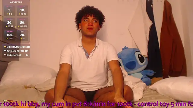 Snapshot of felipecams chatting on July 9, 10:08 am felipecams online show from July 9, 10:08 am