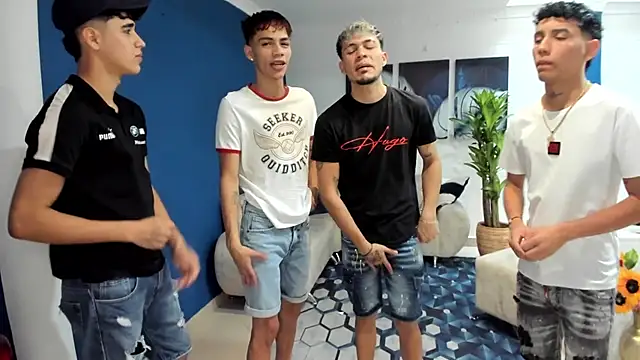 Snapshot of Theguys-passion chatting on April 7, 9:26 pm Theguys-passion online show from April 7, 9:26 pm