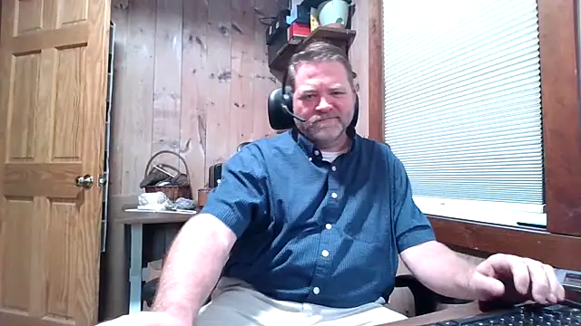 Snapshot of JJ_CONN78 chatting on April 20, 2:42 pm JJ CONN78 online show from April 20, 2:42 pm
