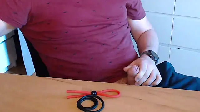 Snapshot of Seth-Pupille chatting on April 8, 7:08 am Seth-Pupille online show from April 8, 7:08 am