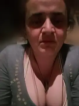 Snapshot of AnabelBexley chatting on April 14, 6:25 pm AnabelBexley online show from April 14, 6:25 pm