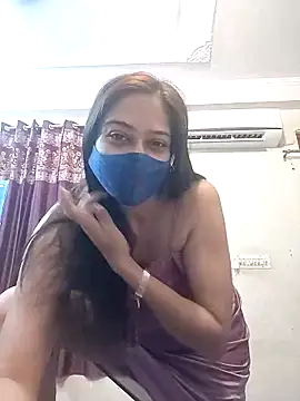 Snapshot of Aliyaa_bhat chatting on May 18, 9:48 am Aliyaa bhat online show from May 18, 9:48 am