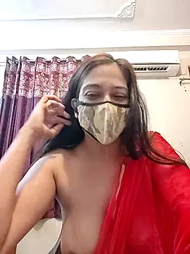 Snapshot of Aliyaa_bhat chatting on May 19, 7:58 am Aliyaa bhat online show from May 19, 7:58 am