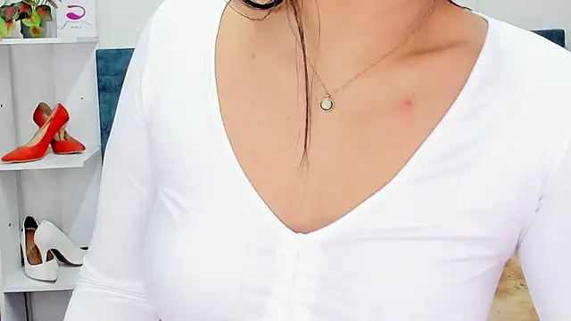 IsadoraVex online show from May 22, 1:57 am