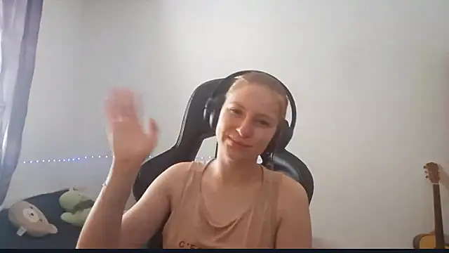 WesleyFrohling online show from April 11, 9:02 am