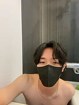 Snapshot of dadamaruu chatting on June 6, 3:39 pm dadamaruu online show from June 6, 3:39 pm