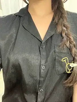 Snapshot of Mon2k-sayhi chatting on April 13, 3:06 pm Mon2k-sayhi online show from April 13, 3:06 pm