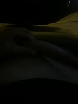 Snapshot of maxd2 chatting on May 8, 12:05 am maxd2 online show from May 8, 12:05 am
