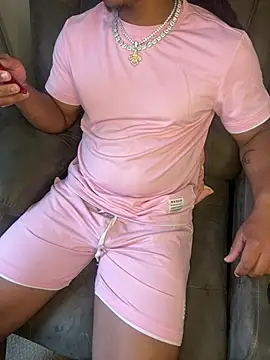 Snapshot of shepullsmydreads265 chatting on April 8, 3:56 pm shepullsmydreads265 online show from April 8, 3:56 pm