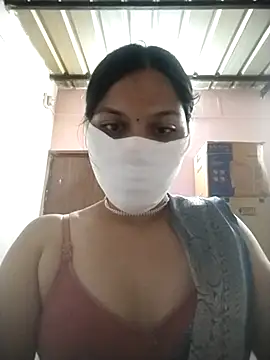 Snapshot of siya1817 chatting on May 6, 3:50 pm siya1817 online show from May 6, 3:50 pm