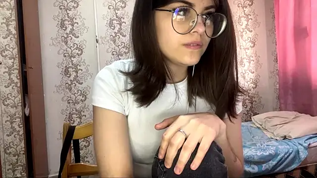 Mialikesun online show from May 1, 1:05 pm