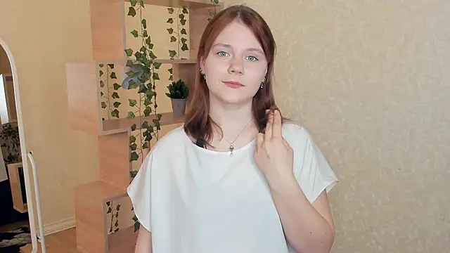 Snapshot of DedeHerms chatting on April 9, 1:16 pm DedeHerms online show from April 9, 1:16 pm