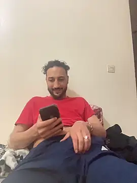 Snapshot of legende59 chatting on April 30, 9:52 pm legende59 online show from April 30, 9:52 pm