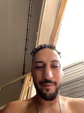 Snapshot of legende59 chatting on June 27, 12:22 pm legende59 online show from June 27, 12:22 pm