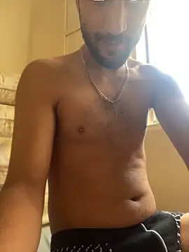 Snapshot of legende59 chatting on July 7, 11:03 am legende59 online show from July 7, 11:03 am