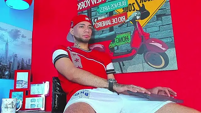 Daniel huge22 online show from April 21, 10:01 pm