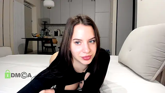 Snapshot of Candy48 chatting on December 3, 7:44 pm Candy48 online show from December 3, 7:44 pm