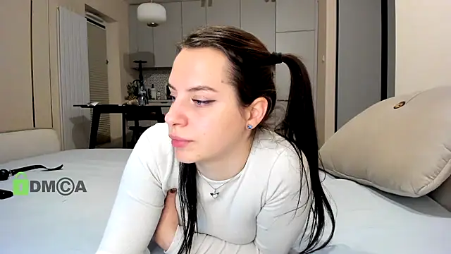 Snapshot of Candy48 chatting on December 12, 1:43 am Candy48 online show from December 12, 1:43 am