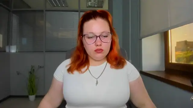 Snapshot of Aillia-Rous chatting on June 26, 6:29 am Aillia-Rous online show from June 26, 6:29 am