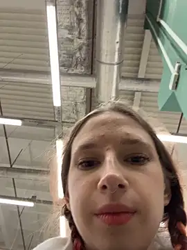 michelle lovique online show from April 9, 8:09 am