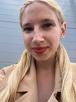 michelle lovique online show from July 19, 7:01 am