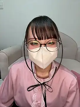 Snapshot of Merochi_o0 chatting on June 6, 12:10 pm Merochi o0 online show from June 6, 12:10 pm