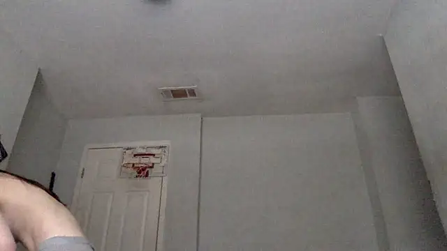 Snapshot of Munchkinbaby72318 chatting on April 24, 5:59 pm Munchkinbaby72318 online show from April 24, 5:59 pm