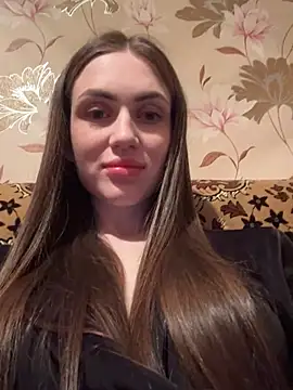 Snapshot of AlinaLove3213 chatting on April 15, 7:58 pm AlinaLove3213 online show from April 15, 7:58 pm