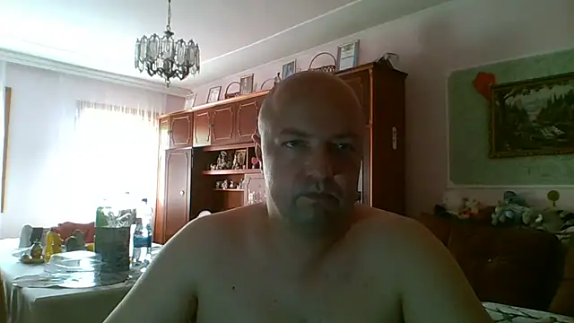 Snapshot of Luceriusbigass chatting on June 20, 2:53 pm Luceriusbigass online show from June 20, 2:53 pm